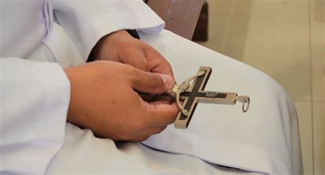 cainta scandal|Church vows no cover.